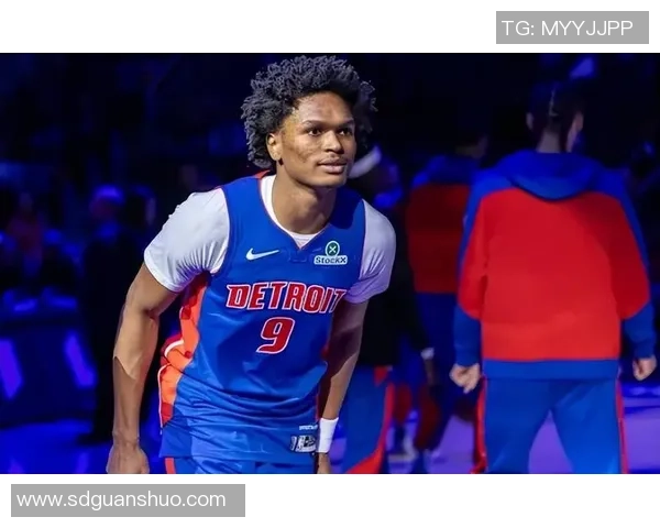 活塞主帅盛赞阿门奥萨尔具天赋 球员全面技术如瑞士军刀 活塞主帅盛赞阿门奥萨尔具天赋 球员全面技术如瑞士军刀