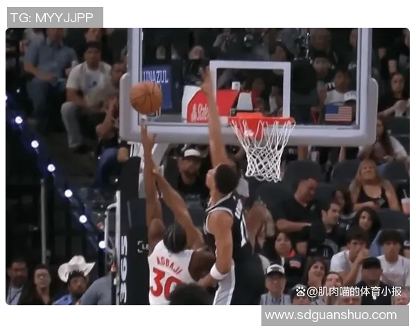 猛龙官方宣布中锋珀尔特尔因下背部僵硬缺席本场比赛